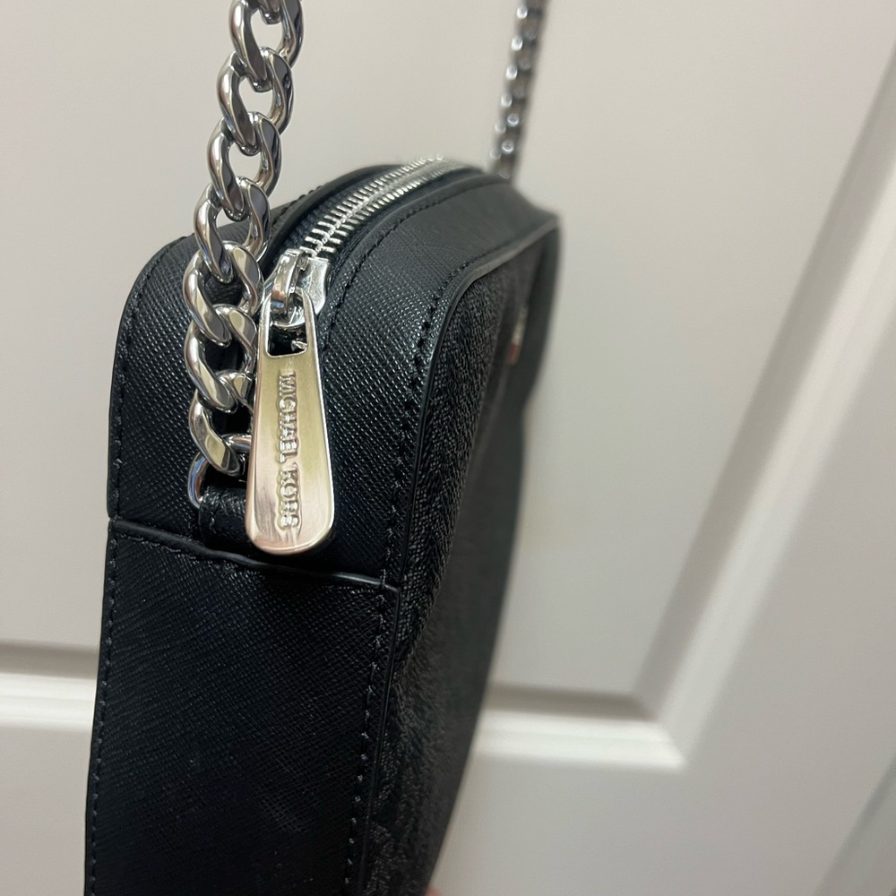 Michael Kors adjustable crossbody - Picture 8 of 8